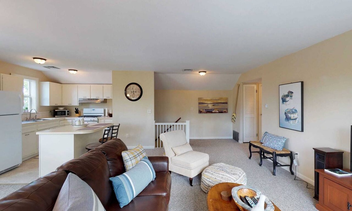 Skaneateles Apartment | 1 Bdrm Pet friendly Rental/Walkable to Village