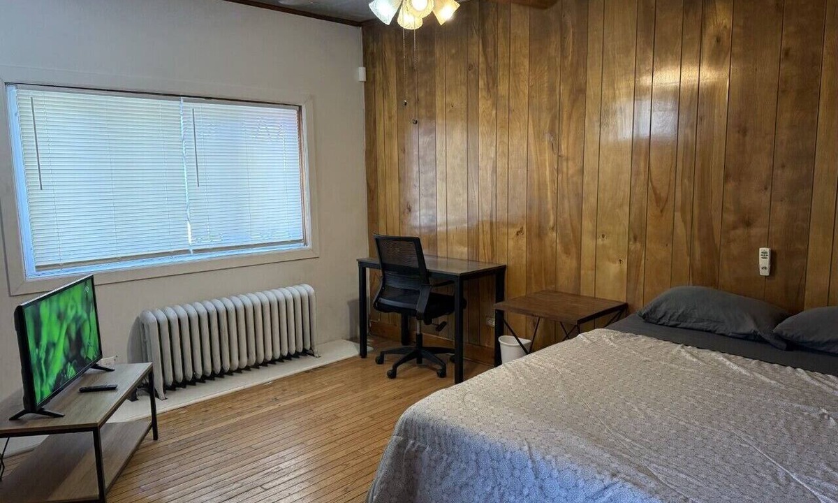 Hopelawn House | 1-bedroom house, near NYC bus/train, MetLife Stadium 35 minutes
