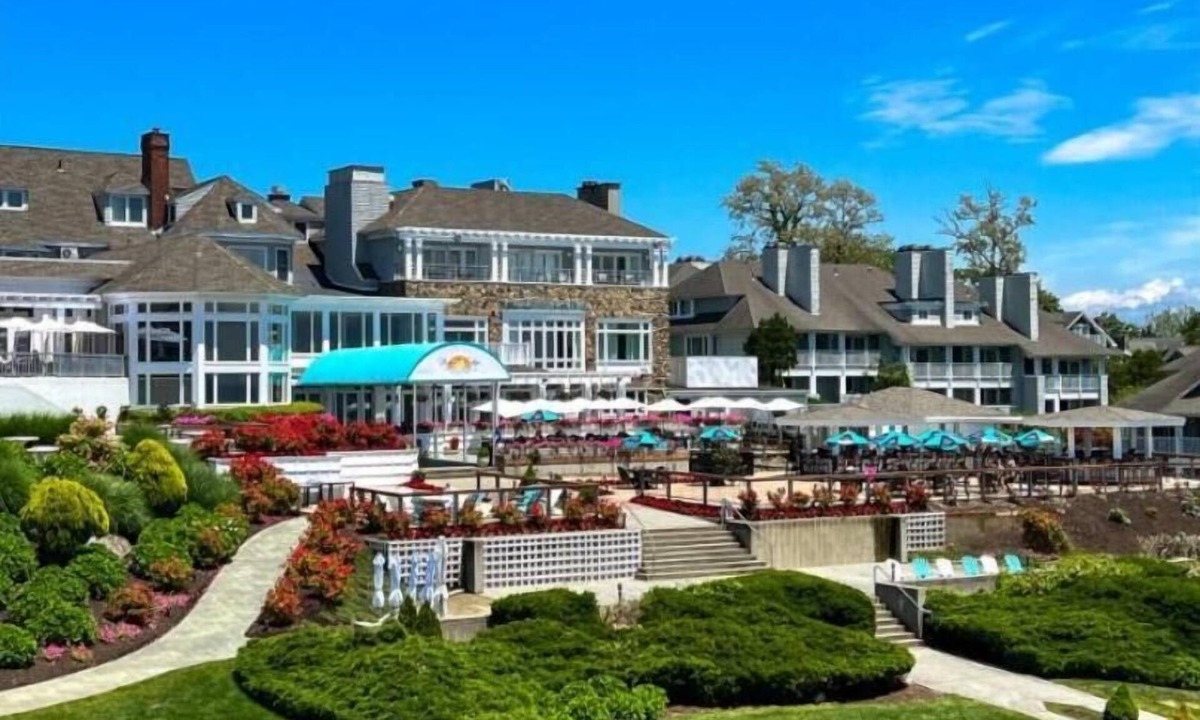 Westbrook Center Condo | 1-bedroom timeshare at Waters Edge Resort & Spanavailable April 18-25, 2025