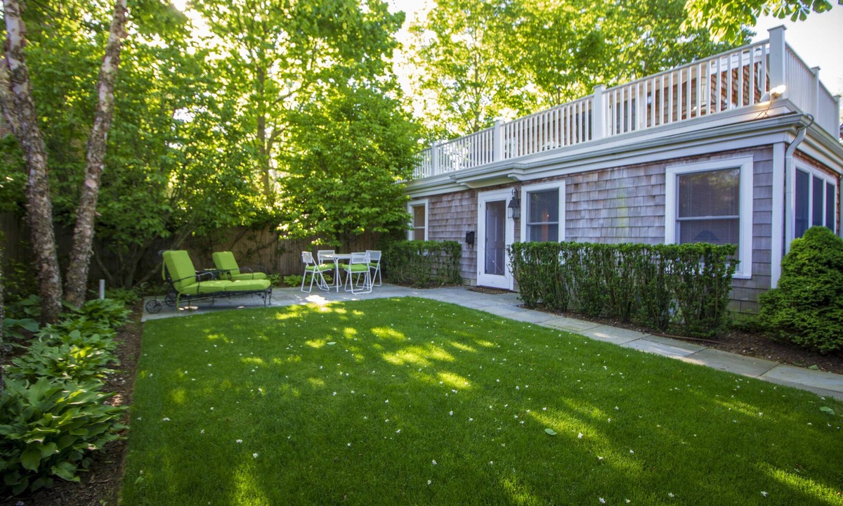 Village of Southampton House | 1 Block From Southampton Village-1 Bedroom