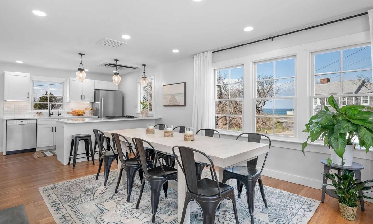 East Sandwich House | 1-Min Walk to Private Beach-New Bath -Fire Pit -A/C -Now BOOKING for 2027!