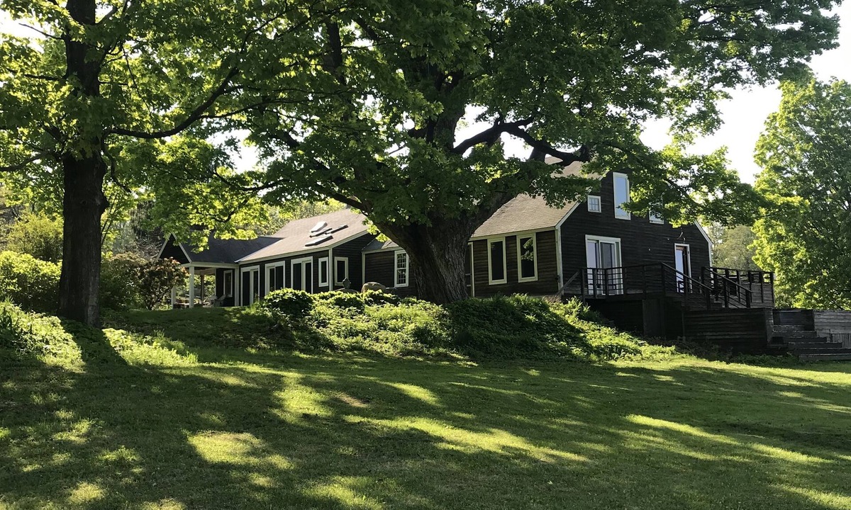 Colrain House | 1770 House - An end of a dirt road hideaway where you can relax and unwind.