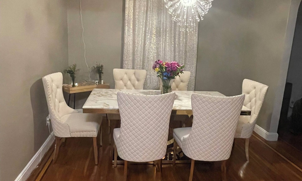 Alden Manor House | 1st floor 2 bedroom house with AC in Elmont NY walking distance to the UBS ARENA