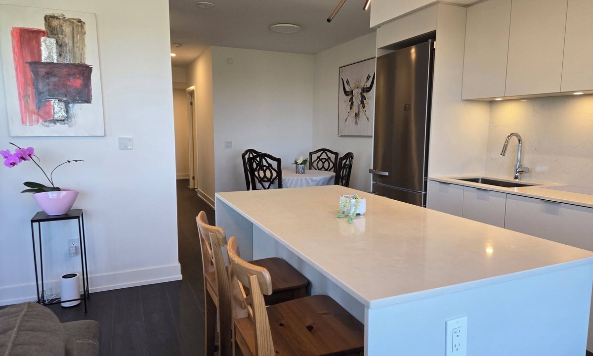 Unionville Condo | 2-bedroom condo in delightful Markham with AC, fitness room