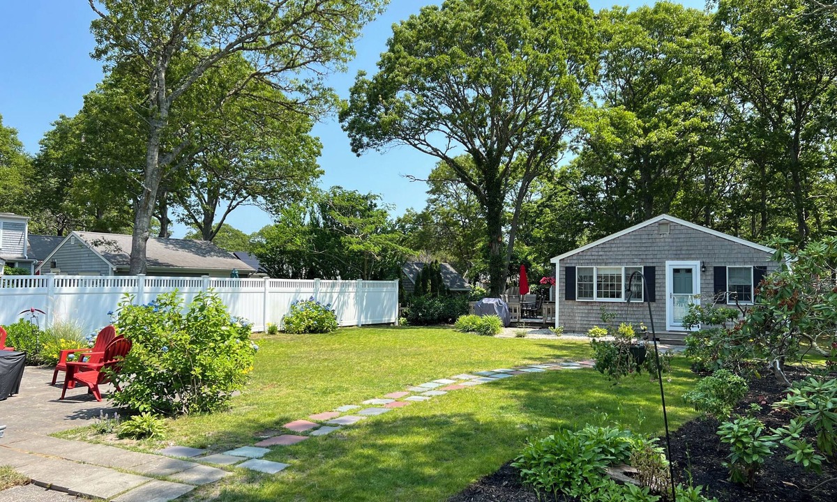 Bass River Cottage | 2 Cottages walking distance to beaches, restaurants, mini-golf and much more
