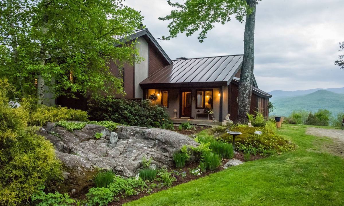 Waitsfield House | 2 homes, luxury and serenity close to Vt's premier skiing, hiking & gourmet food