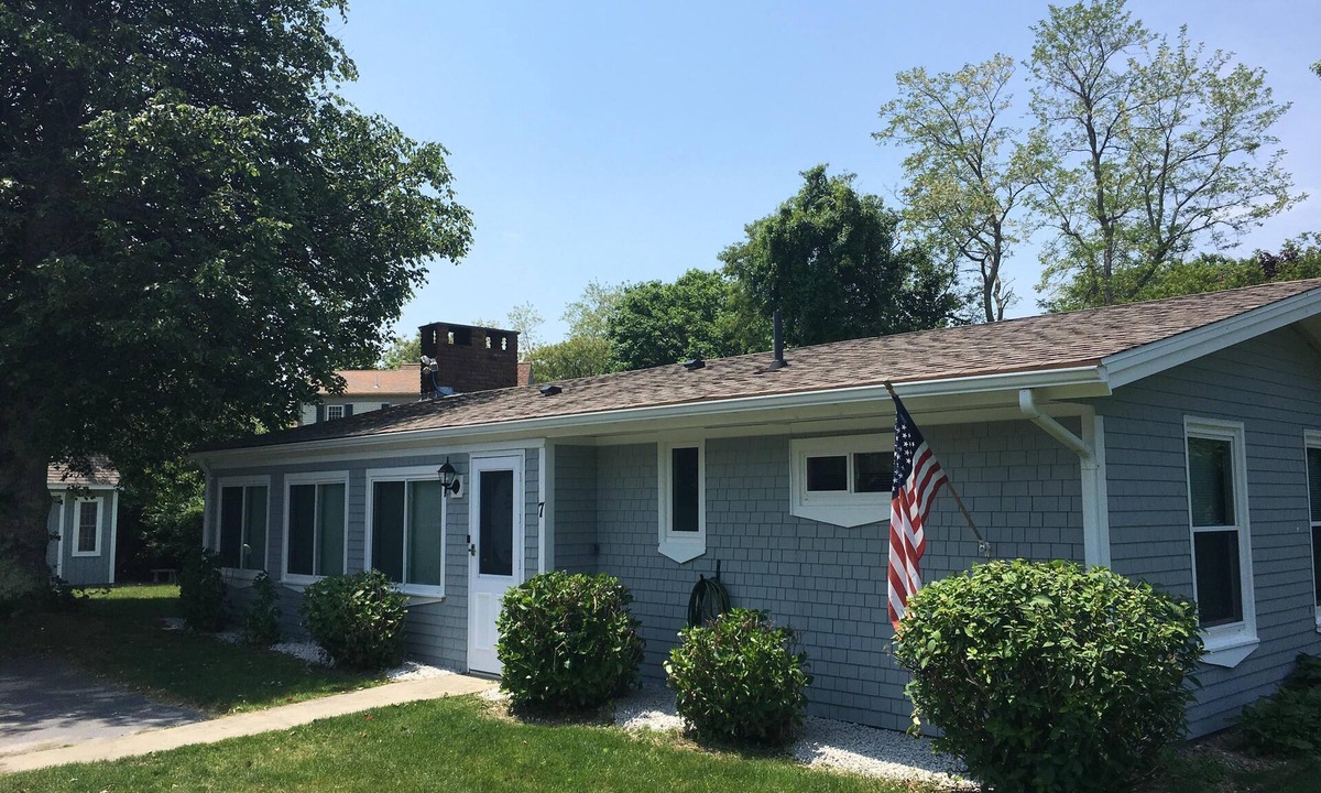 Dennis House | 2 minute walk to Mayflower Beach - CONTACT OWNER FOR AVAILABILITY BEFORE PAYMENT