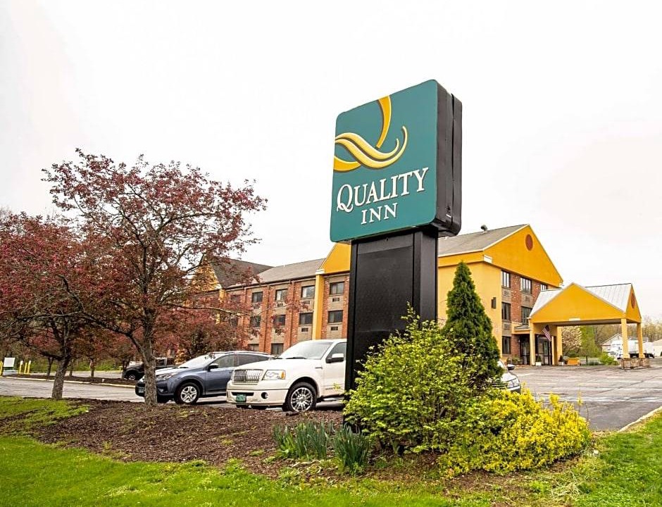 Cromwell Hotel | 2-Star Hotel ∙ Quality Inn Cromwell - Middletown