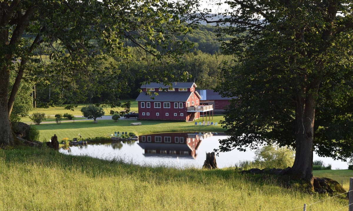 Huntington House | 230 Acre Farm with Private Pond