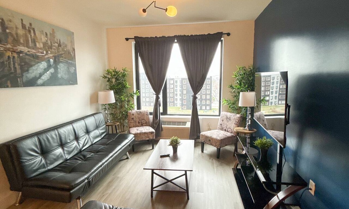 Elizabeth Apartment | 2BR apt near EWR 6b9v