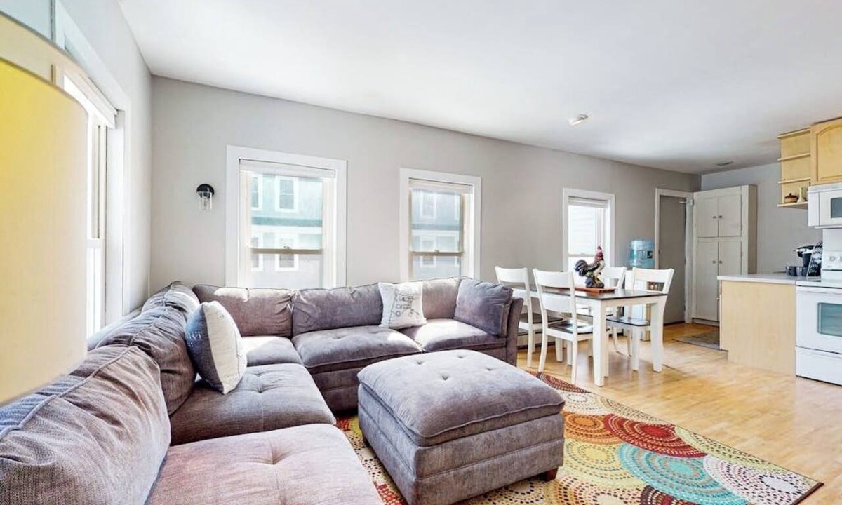 Proctorsville House | 2nd-floor condo near Okemo Mtn with streaming, WiFi, partial AC, & full kitchen