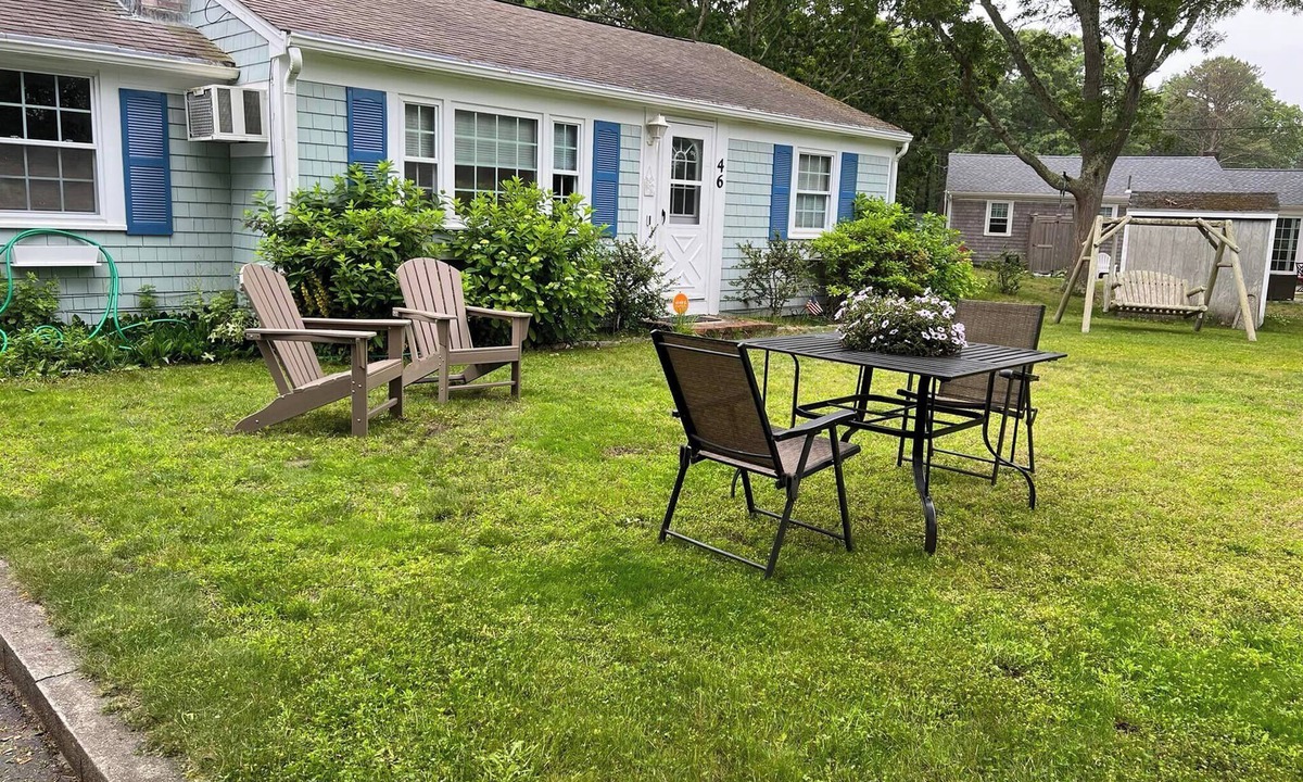 Yarmouth Cottage | 3-bedroom cape house in South Yarmouth.