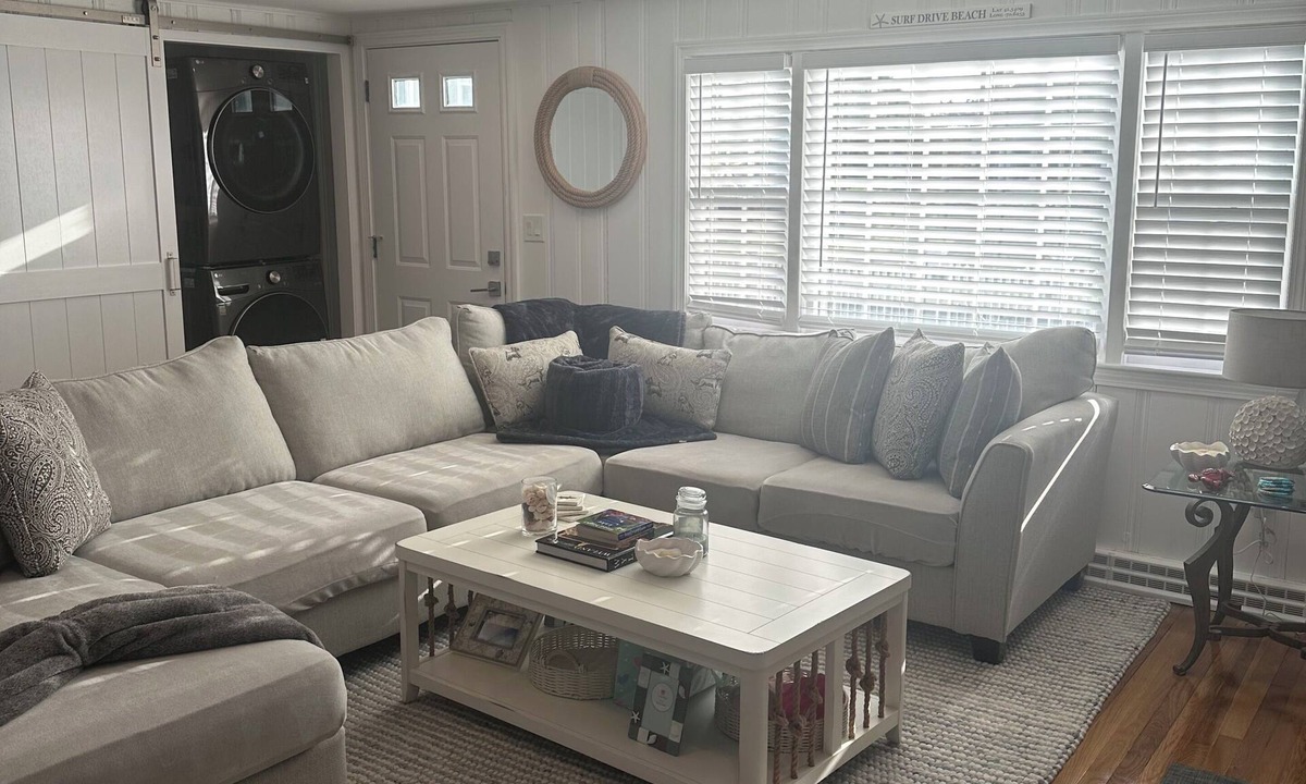 Falmouth Cottage | 3-bedroom cottage in Falmouth with AC - 500 Feet from the beach!