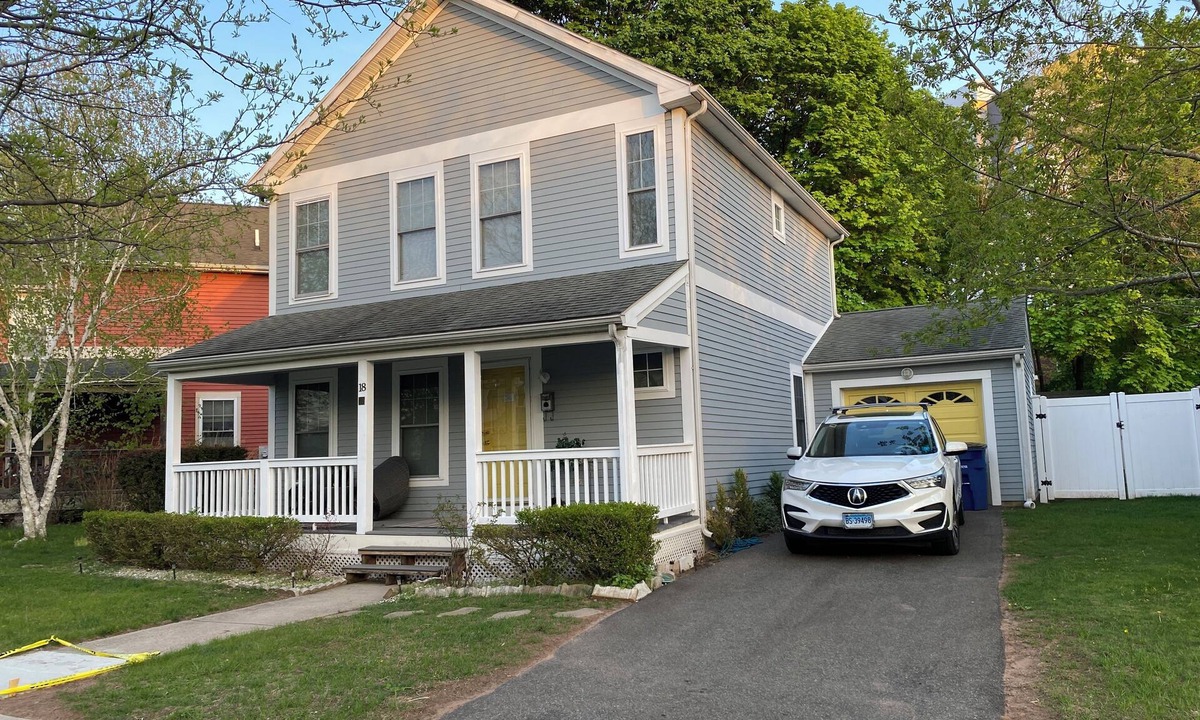 New Haven House | 3-bedroom house just walking distance from Yale and Downtown