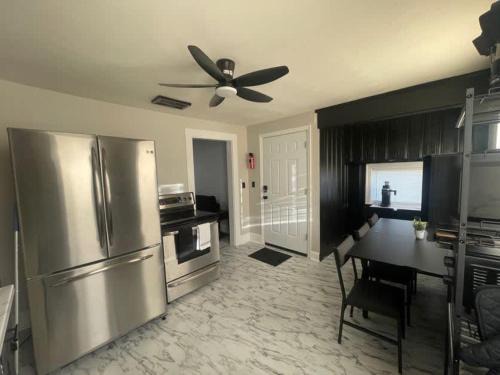Middletown Apartment | 3 BR Apartment Near Wesleyan 201
