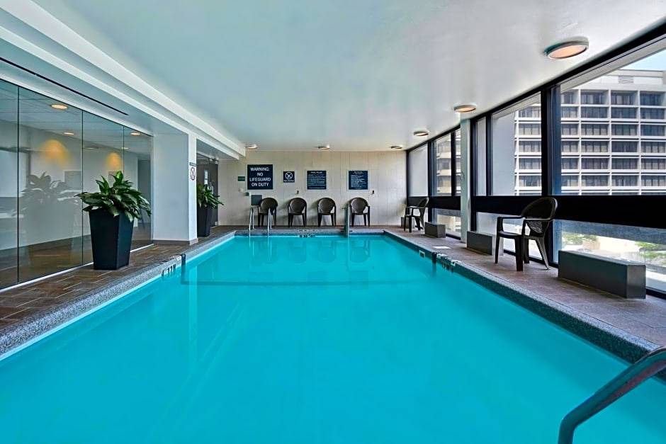 Newton Corner Hotel | 3-Star Hotel ∙ Four Points by Sheraton Boston Newton