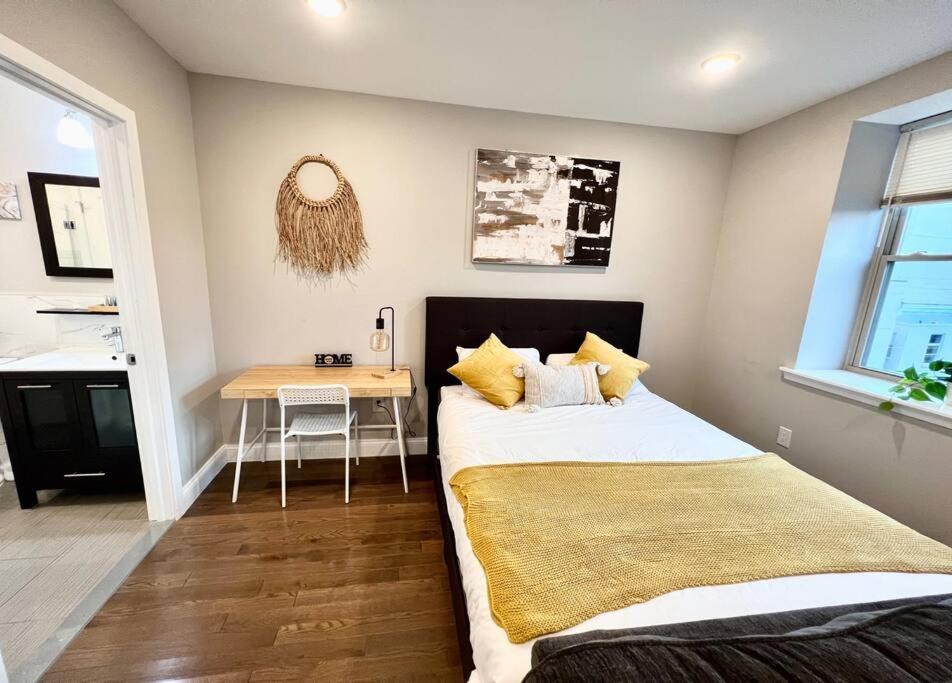 Logan Square Apartment | 303 Cozy and modern 1BR apartment in center City