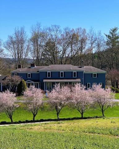 Wellsboro Bed & Breakfast | 37 Oak Ridge House