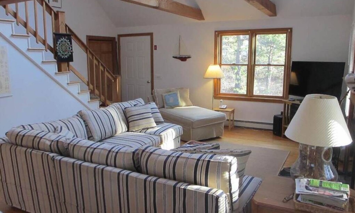 Wellfleet House | 3BD Oceanside Contemporary Cape-A/C, Deck & Outdoor Shower, Walk to Duck Pond