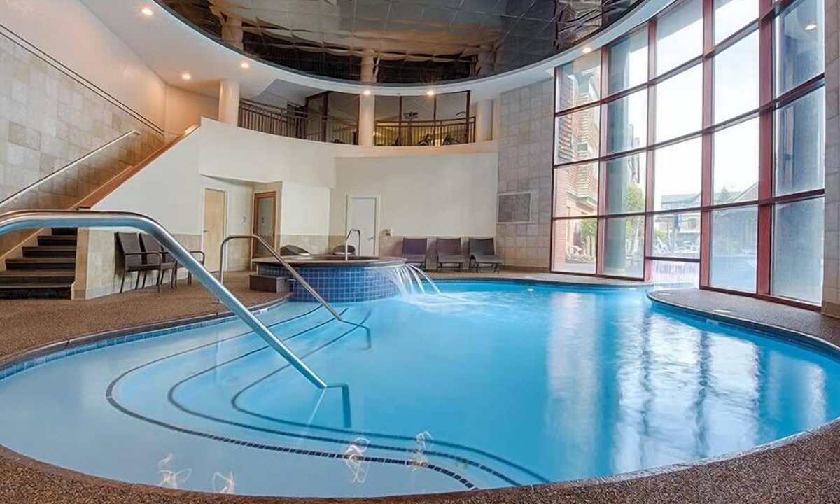 The Point Condo | 3br Deluxe Family Fun, Beach & Boating