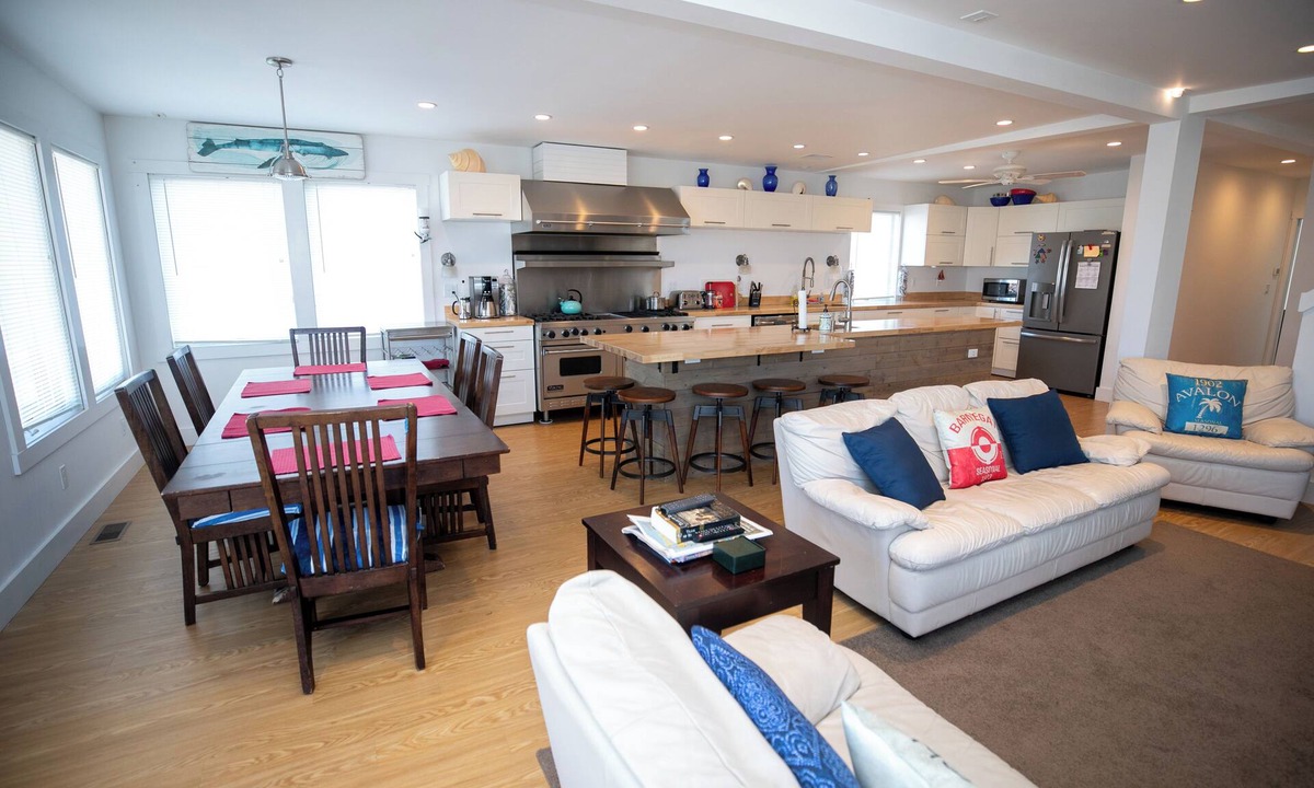Ship Bottom House | 4 Bedroom Ship Bottom Beach House w/Hot Tub + Game room! 1 Block to the Beach!