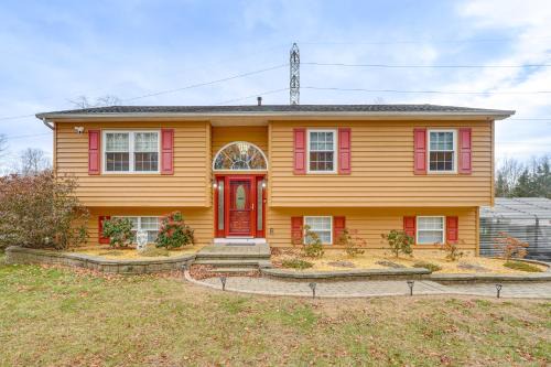 Balmville House | 4 Mi to Hudson River: Cozy Newburgh Home!
