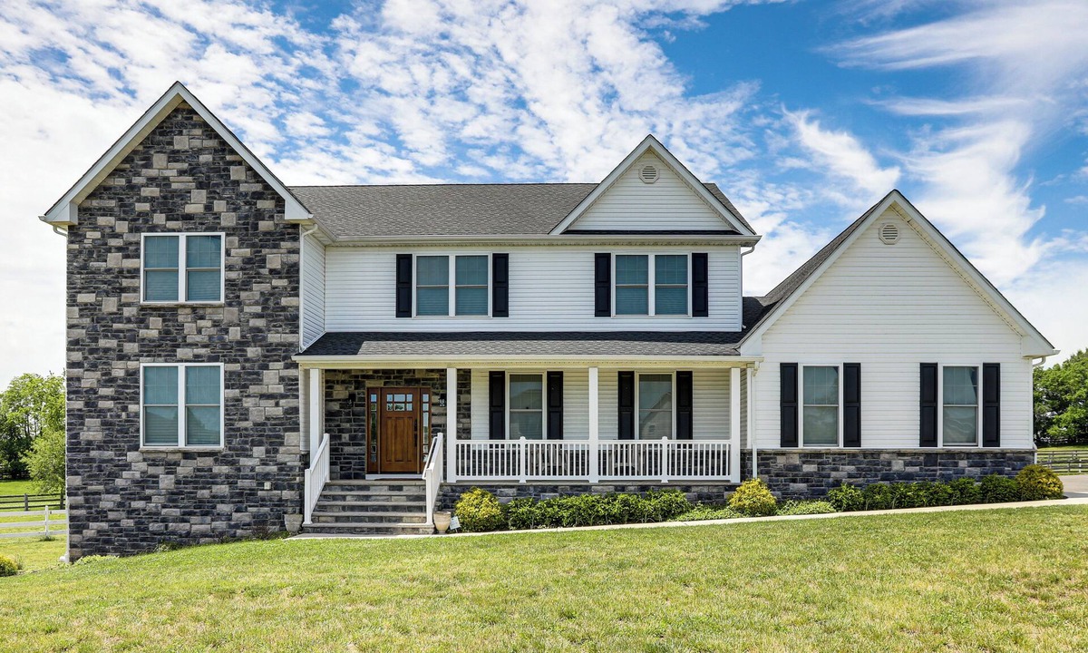 Adelphia House | 4 Mi to iPlay America! Home w/ Horse Farm Views