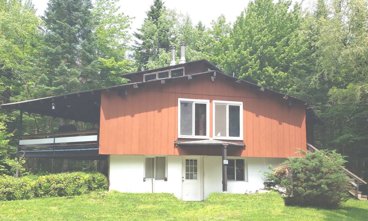 West Dover Ski Chalet | 4 Month Minimum! - Winter Rental 1/2 mile to Mt Snow