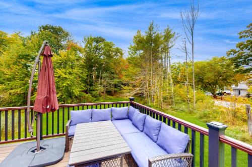 Barnstead House | 4-Season Family Base! 13 Mi to Lake Winnipesaukee