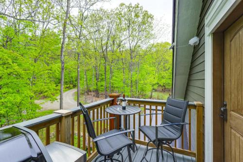 North Pole Apartment | < 5 Mi to Whiteface Mtn Resort: Cabin-Style Apt