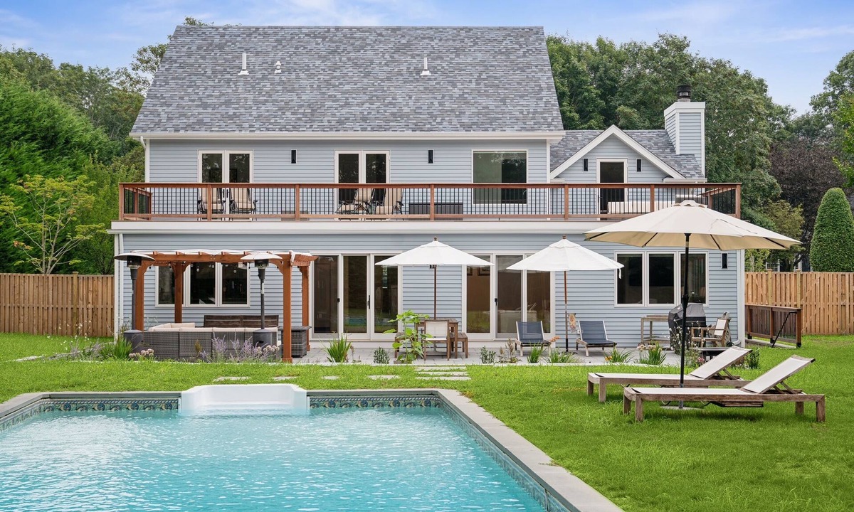 East Hampton North House | 6-bedroom property; walk to East Hampton Village and 5-min drive to beaches