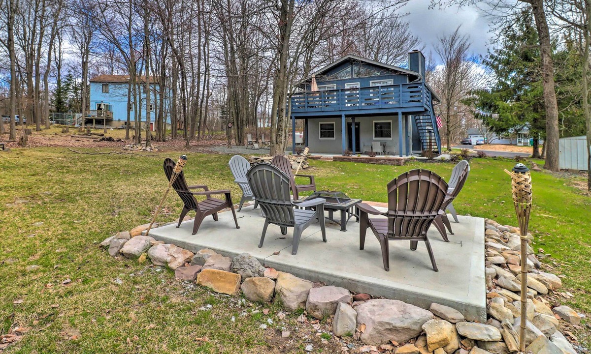 Long Pond House | 6 Mi to Camelback Slopes! Home w/Game Room
