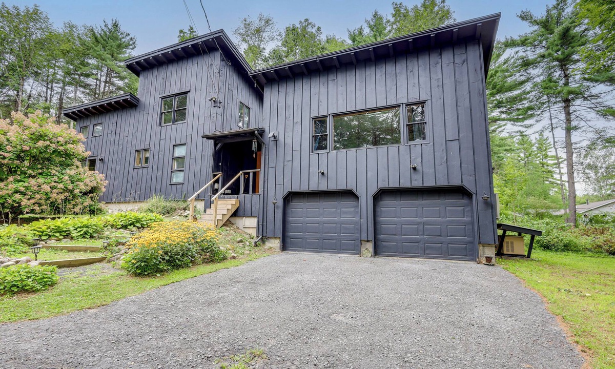 Queensbury House | 7 Mi to Glens Falls: Peaceful Retreat w/Game Room
