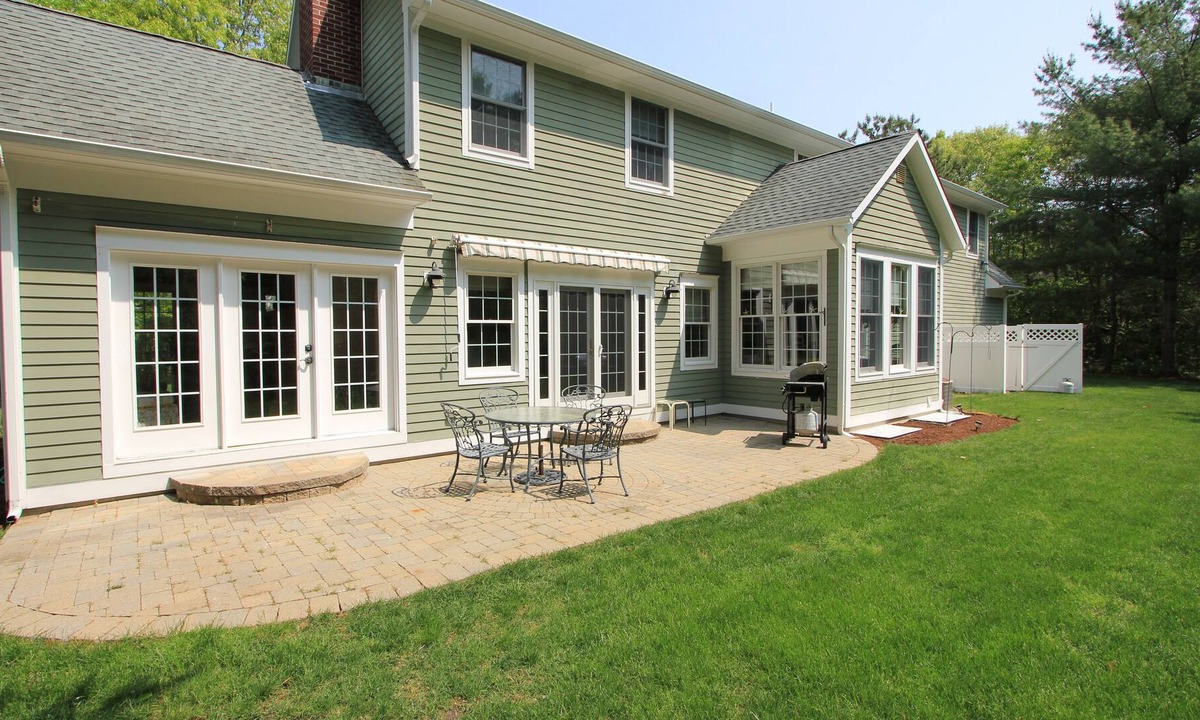 Marstons Mills House | 75 Flume - Tranquil oasis near pond, walking trails & tennis, with central A/C
