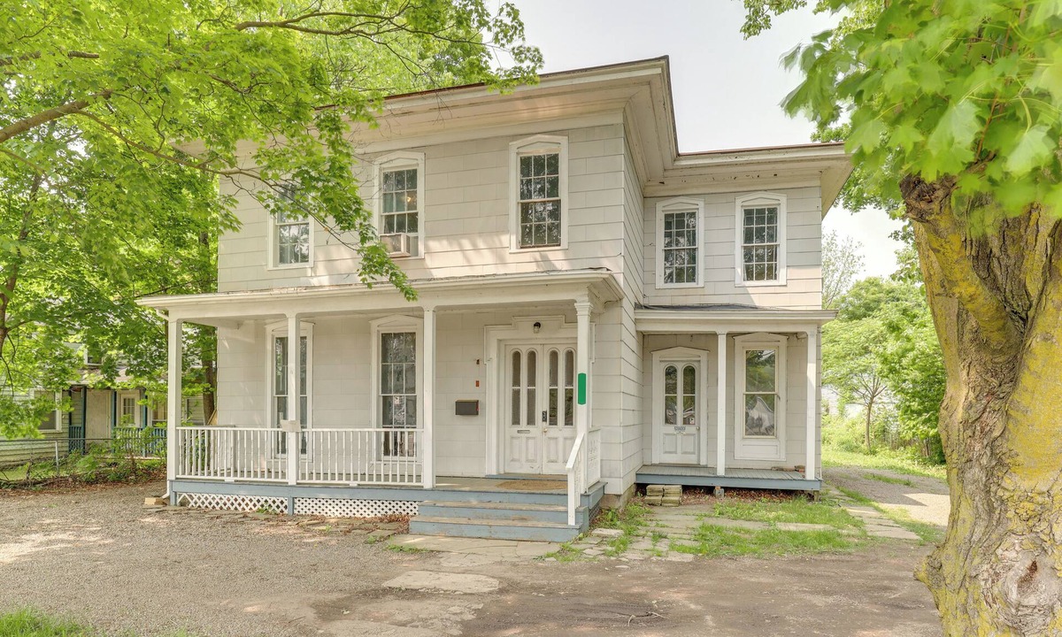 Bath Apartment | 8 Mi to Keuka Lake: Remote Work-Friendly Apt!