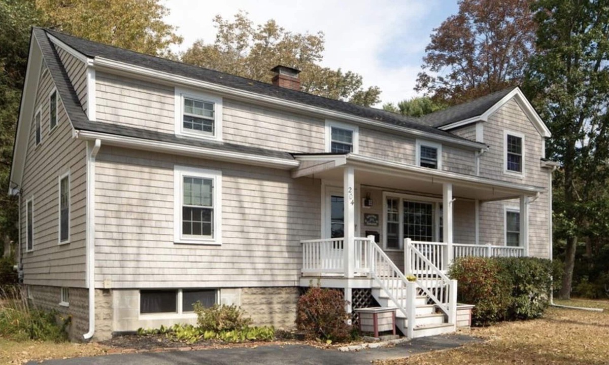York Harbor House | A beautiful home. Spacious, walk to Long Sands.