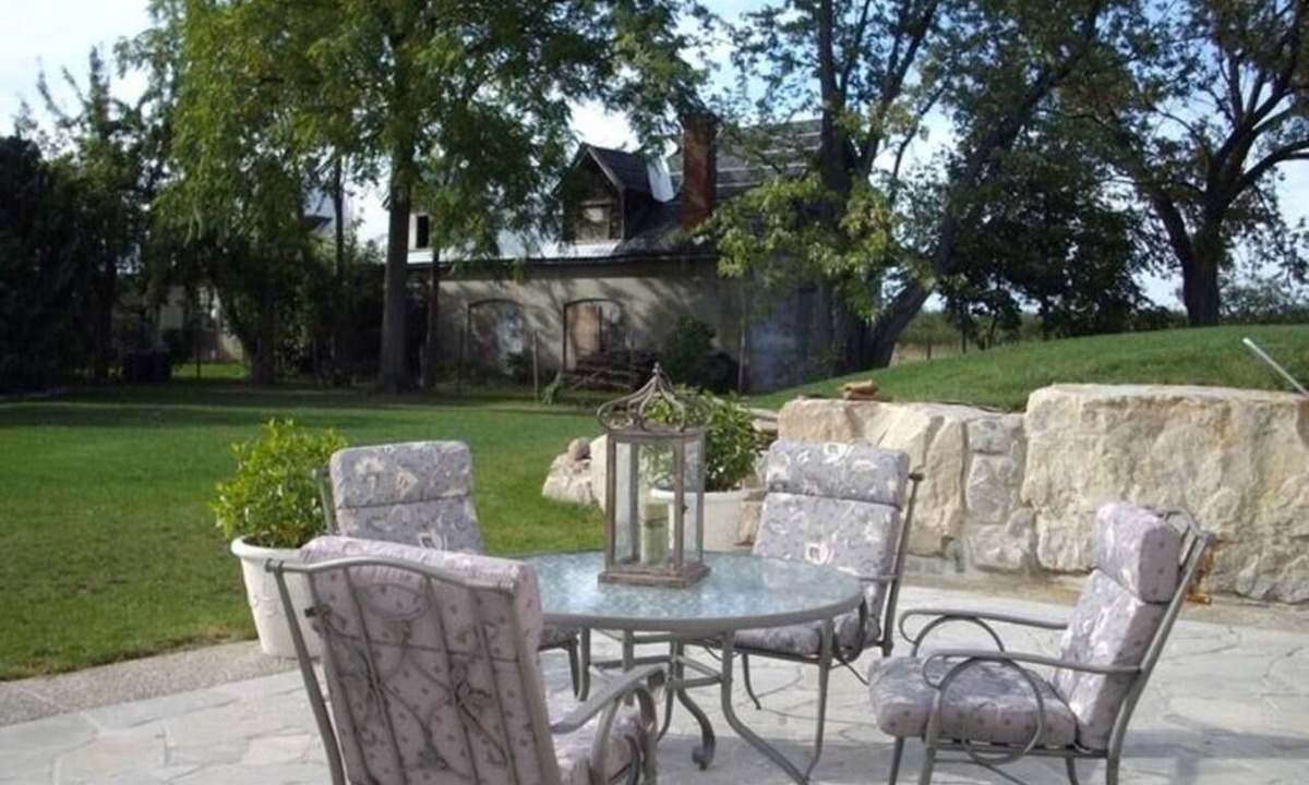 Niagara-on-the-Lake Bed & Breakfast | A La Gallarie Bed and Breakfast