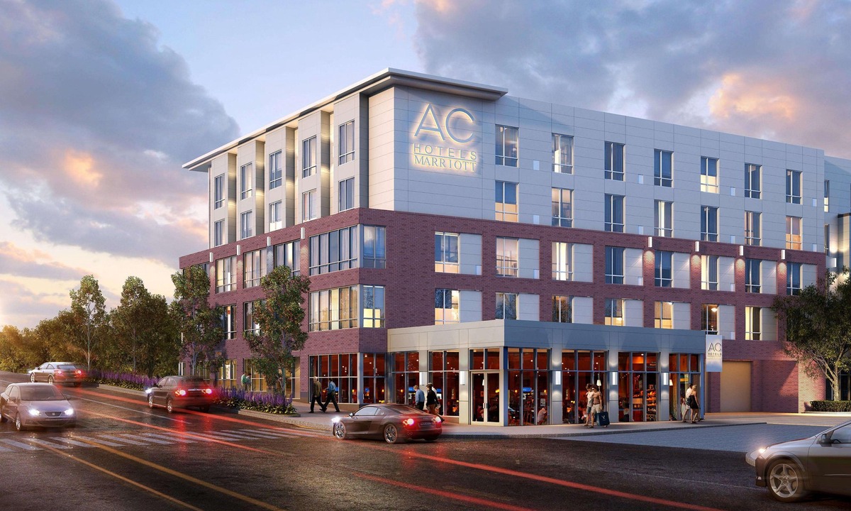 Cleveland Circle Hotel | AC Hotel by Marriott Boston Cleveland Circle