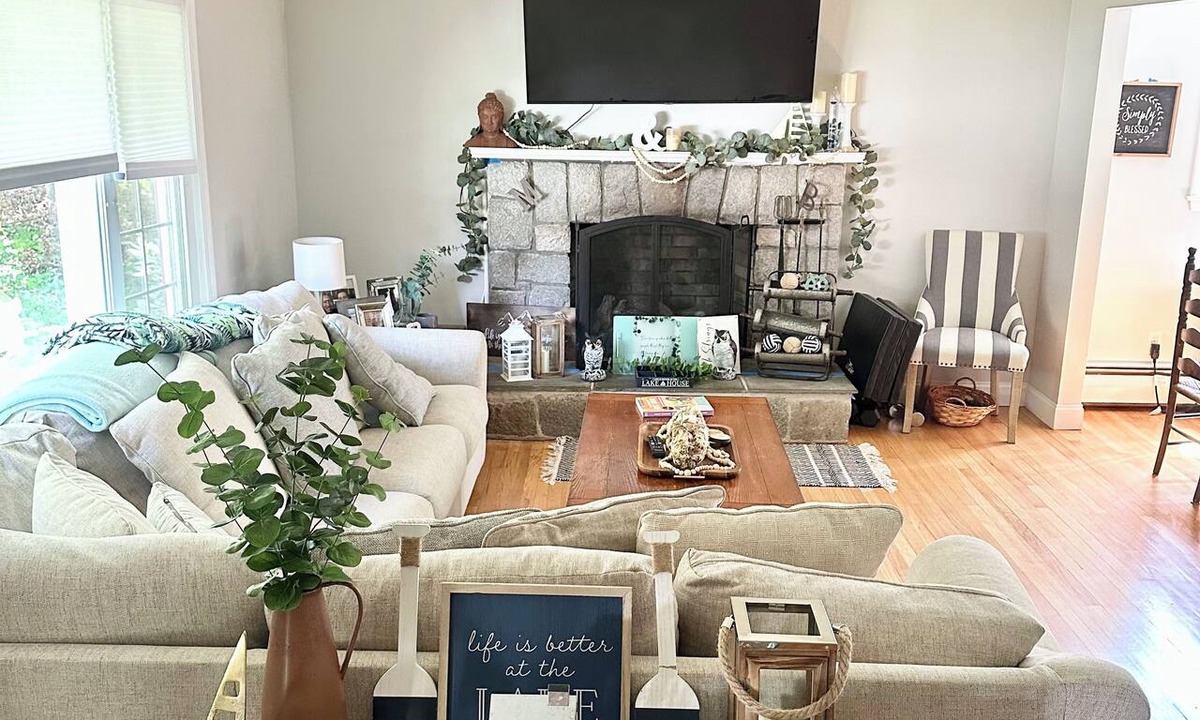 New Milford House | Academic rental 2024-2025