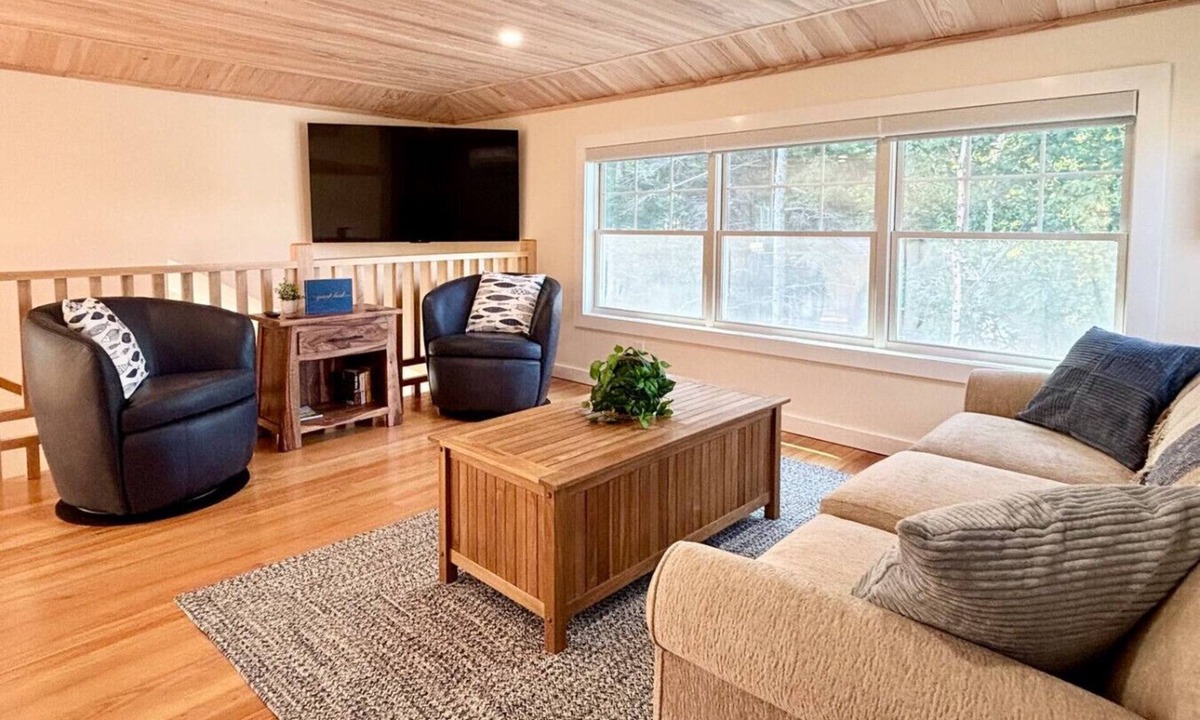 Northeast Harbor Apartment | Acadia Retreat Firelit Garden Walk to Dining Two person maximum occupancy