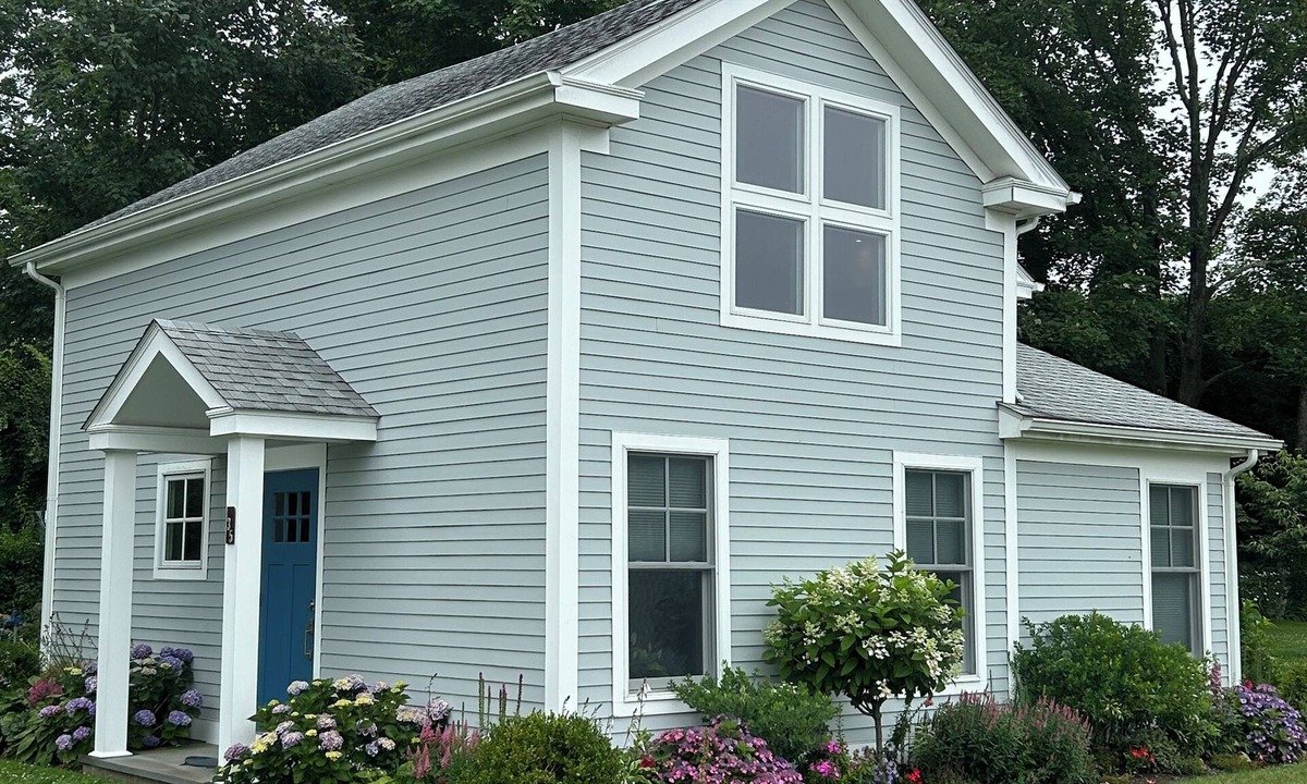 Stonington Cottage | Adorable 2 bedroom cottage, walkable to Dubois Beach and Stonington Borough.