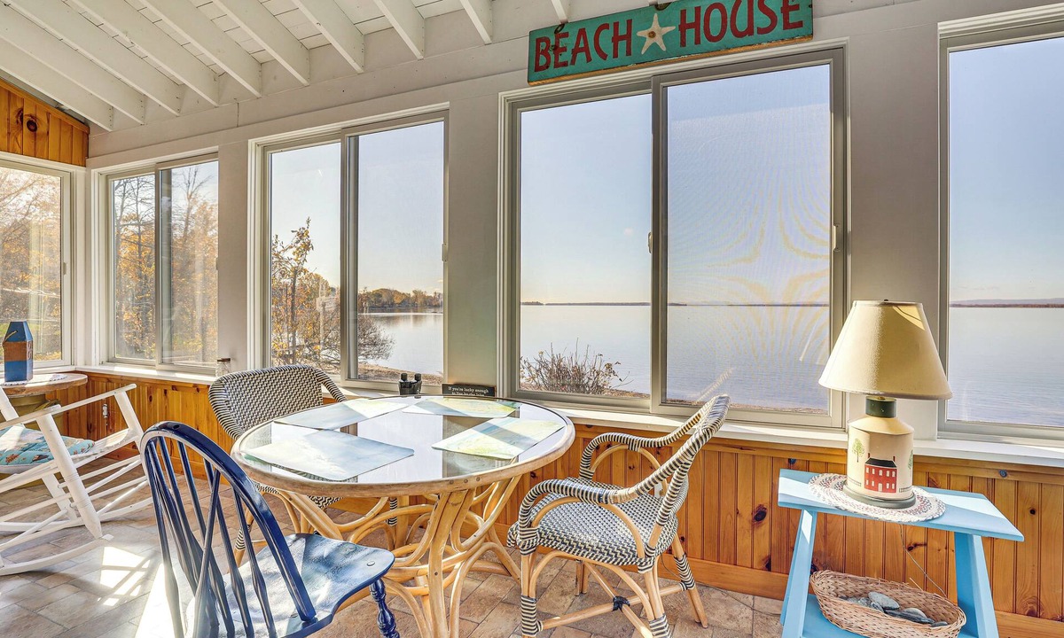 Alburg House | Alburgh Lake House: Private Beachfront!