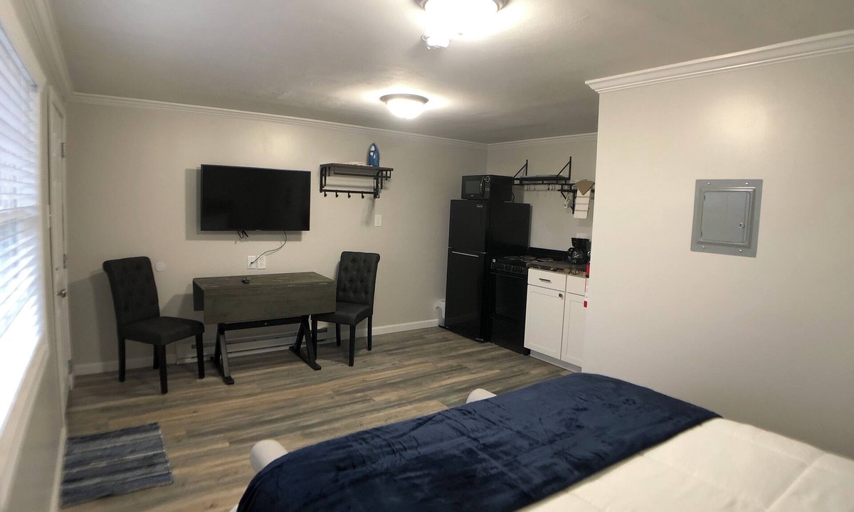 Waterville Apartment | All-Inclusive Studio apartment with utilities included-Unit 1