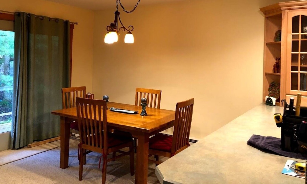 Lake Harmony House | All-Season 3-Bed, 2-Bath, Ski/Lake Townhouse!