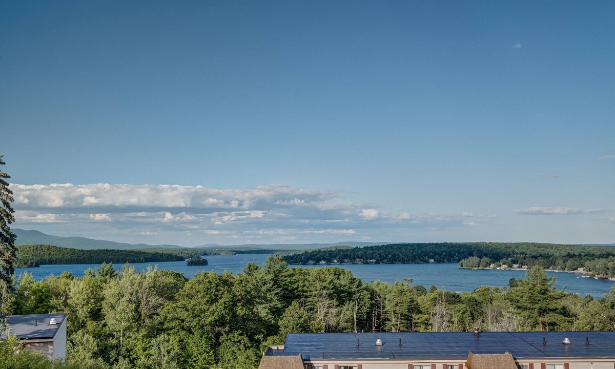 Weirs Beach Condo | All Season Location Laconia NH 3BR Condo
