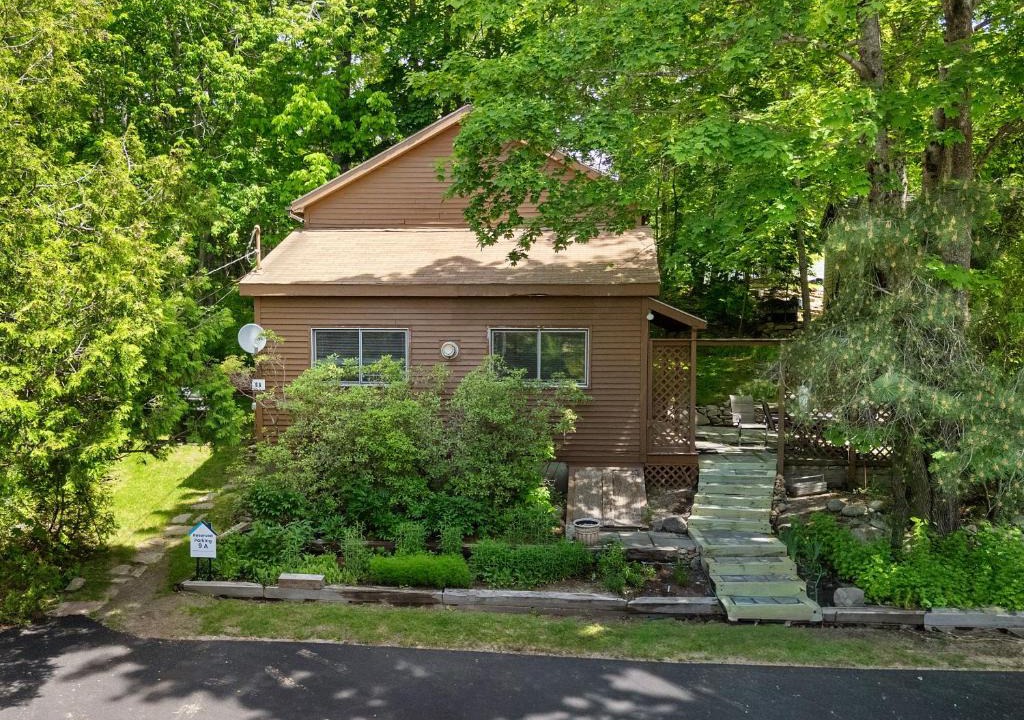 Seal Harbor House | Alluring home with full kitchen, furnished patio, washer/dryer & private yard