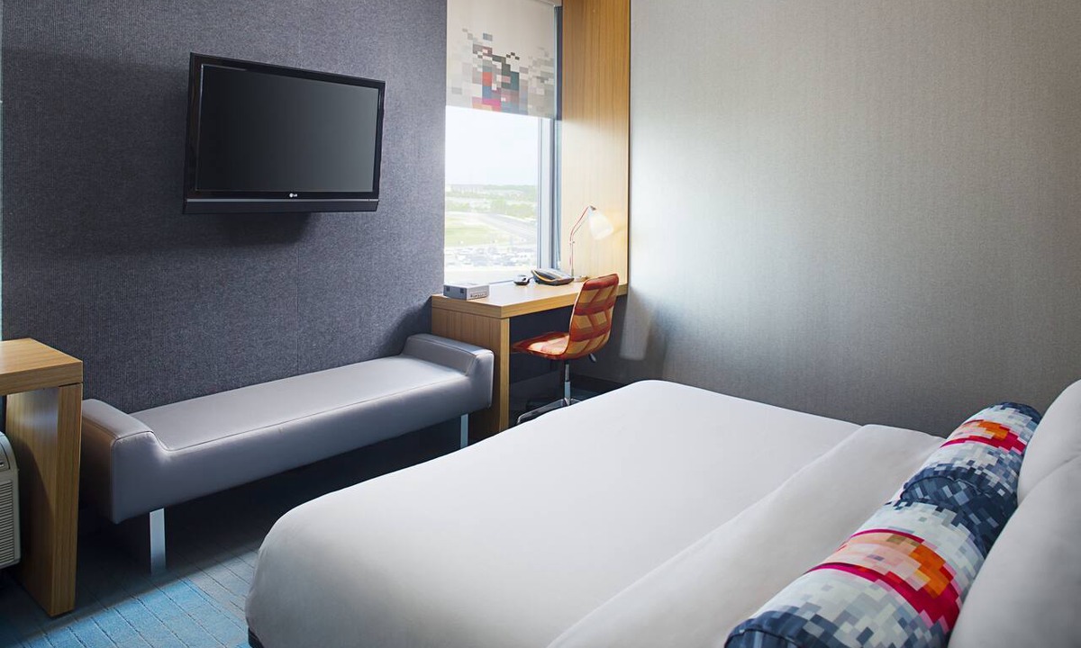 Primos Secane Hotel | Aloft by Marriott Philadelphia Airport