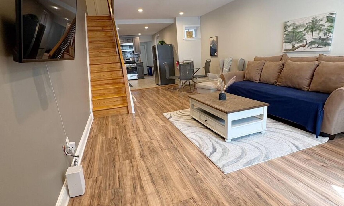 Mantua House | Amazing 2BdRoom Townhome & Free Street Prkng in the University Section of Philly