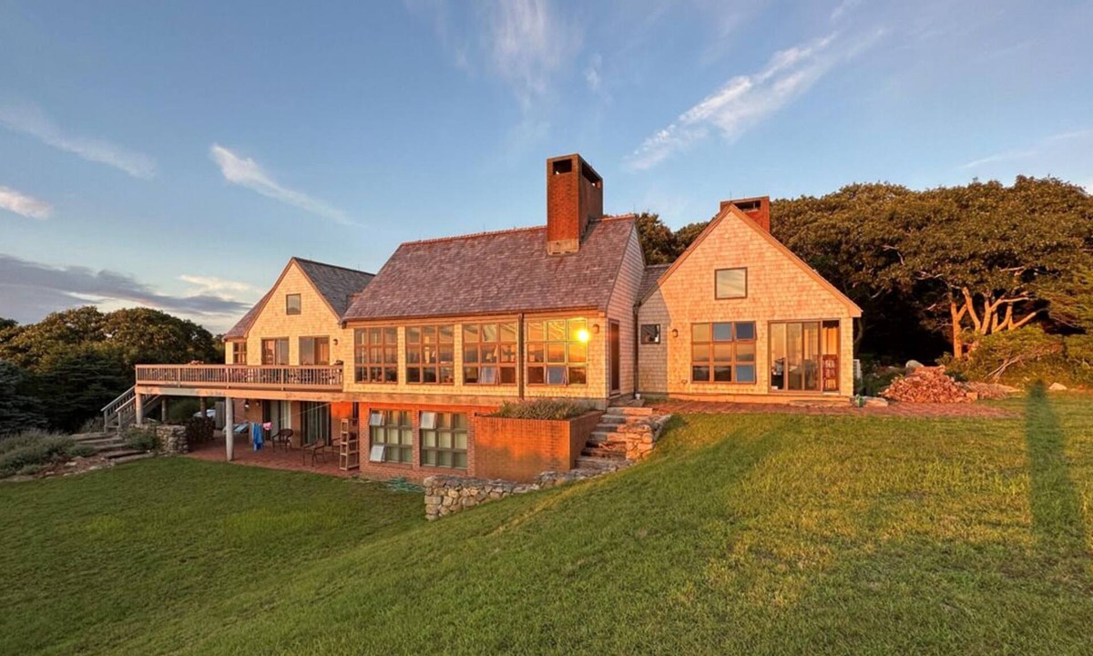 Chilmark House | Amazing sunsets, a welcoming home, and island adventures. Lifetime memories!