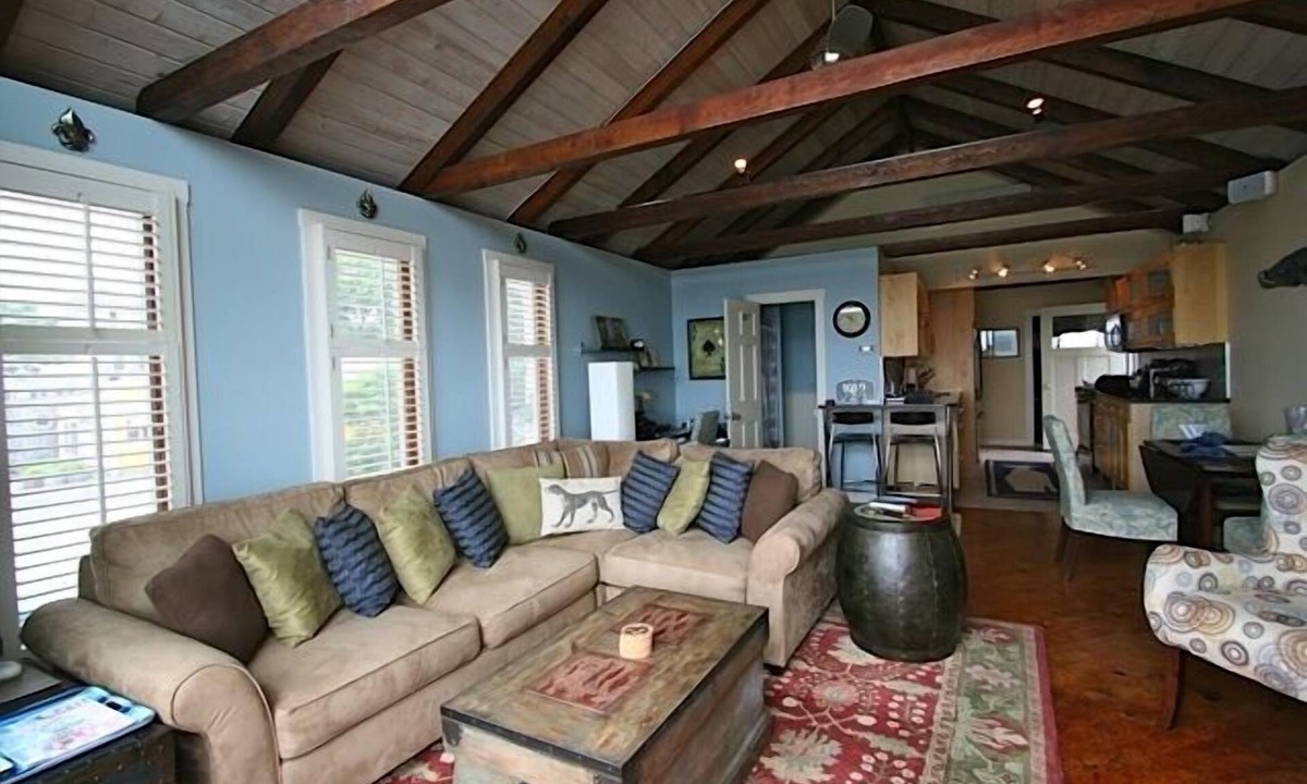 Provincetown Condo | Amazing Waterfront 1BR/Den/2BA Unit in the Heart of Provincetown